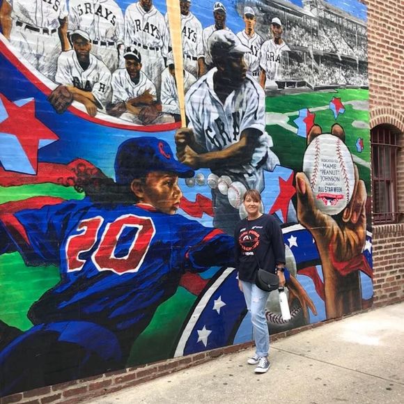 Meet your Posher, Sharon - Picture 1 of 1